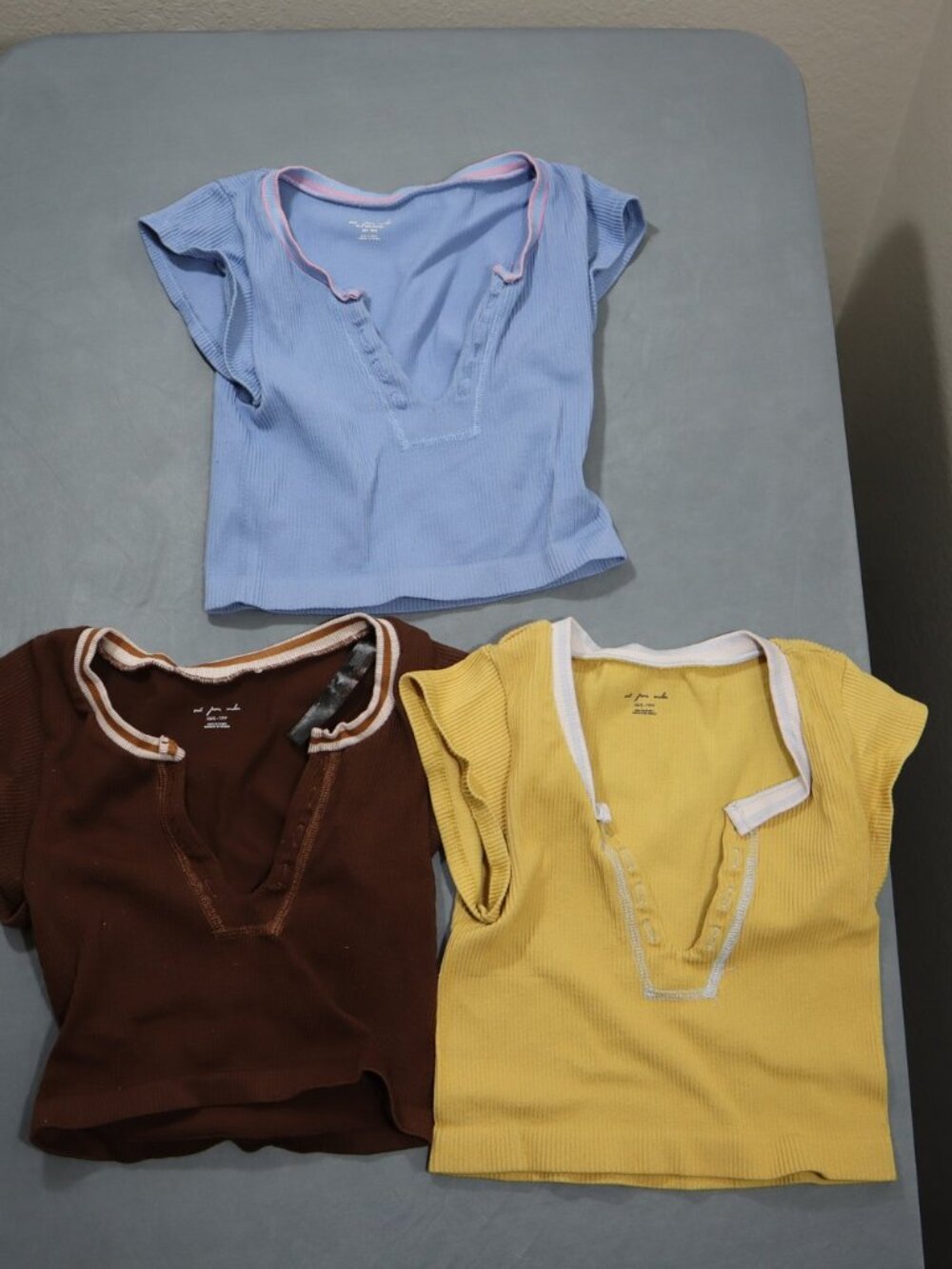 3x Out From Under Ribbed Henley Crop Baby Tee XS/S Yellow White Trim
